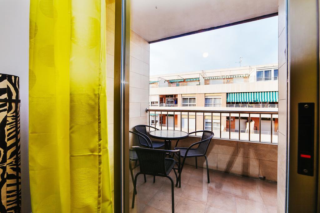 Apartamentos Madrid Torrevieja Eksteriør bilde